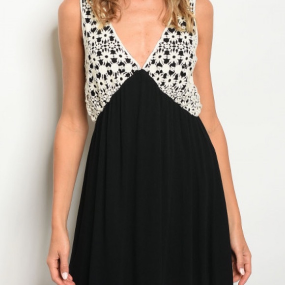 New Black V Neck Floral Crochet Babydoll Dress - Picture 5 of 5